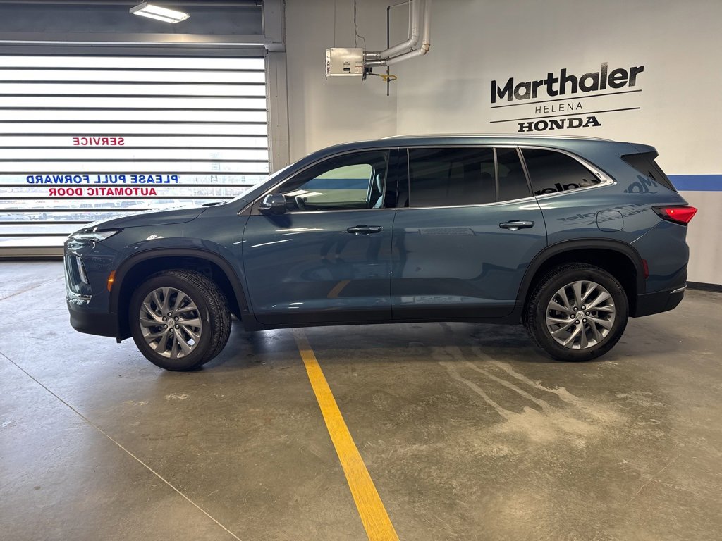 Used 2025 Buick Enclave Preferred image 8