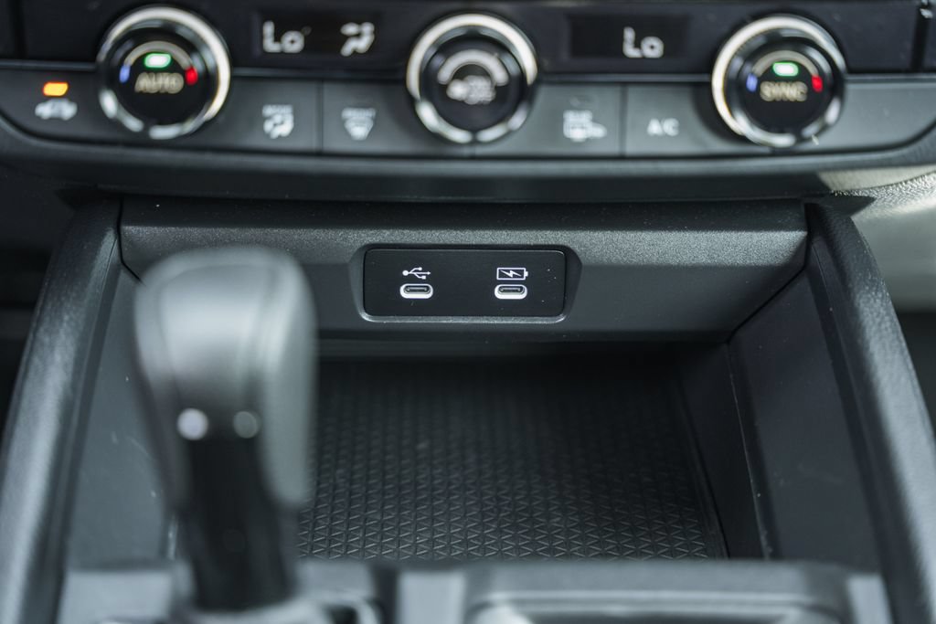 Used 2025 Honda Accord SE image 19