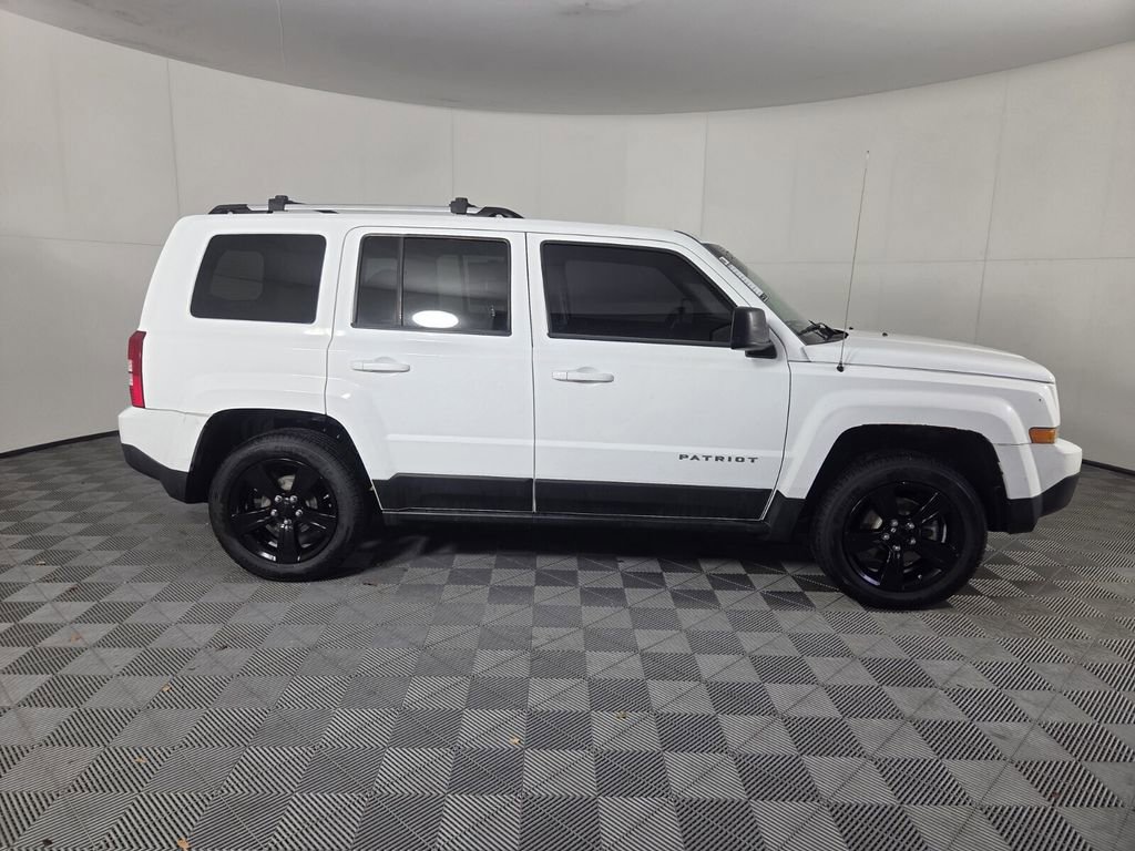 Used 2012 Jeep Patriot Latitude image 5