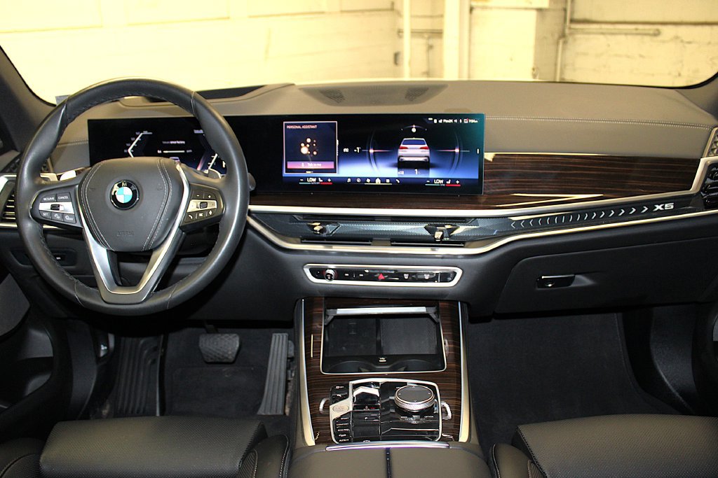 Used 2026 BMW X5 xDrive40i AWD/4WD image 9
