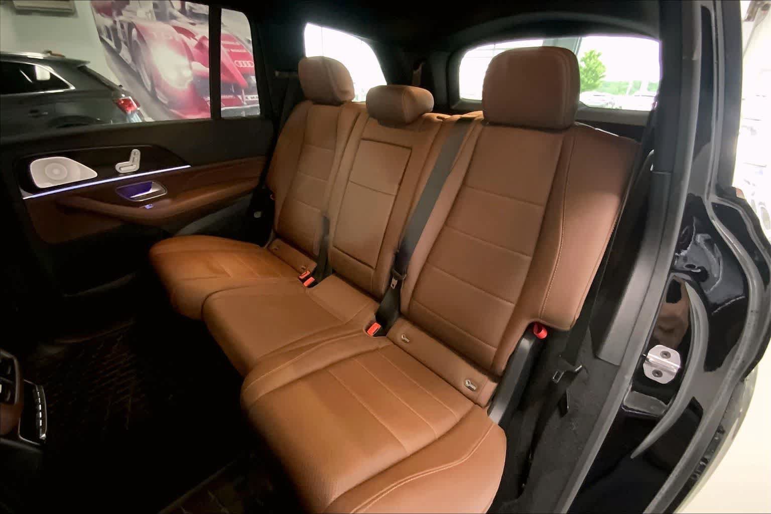 Used 2025 Mercedes-Benz GLS 450 4MATIC image 24