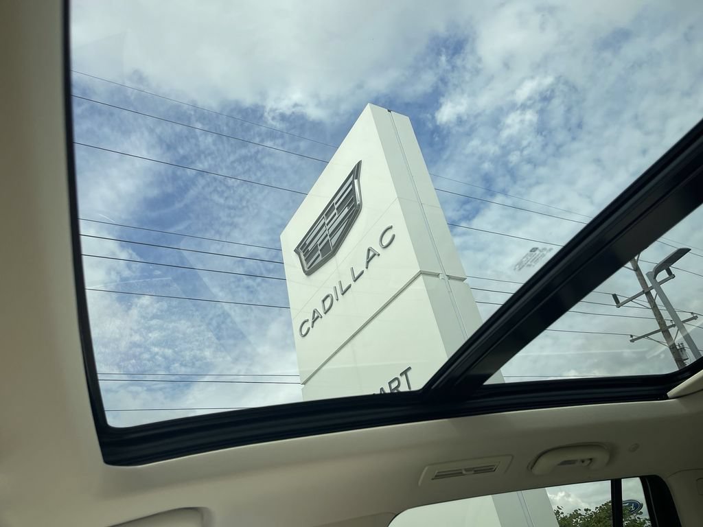 Certified 2024 Cadillac XT6 Premium Luxury w/ LPO, Floor Liner Package AWD/4WD image 37