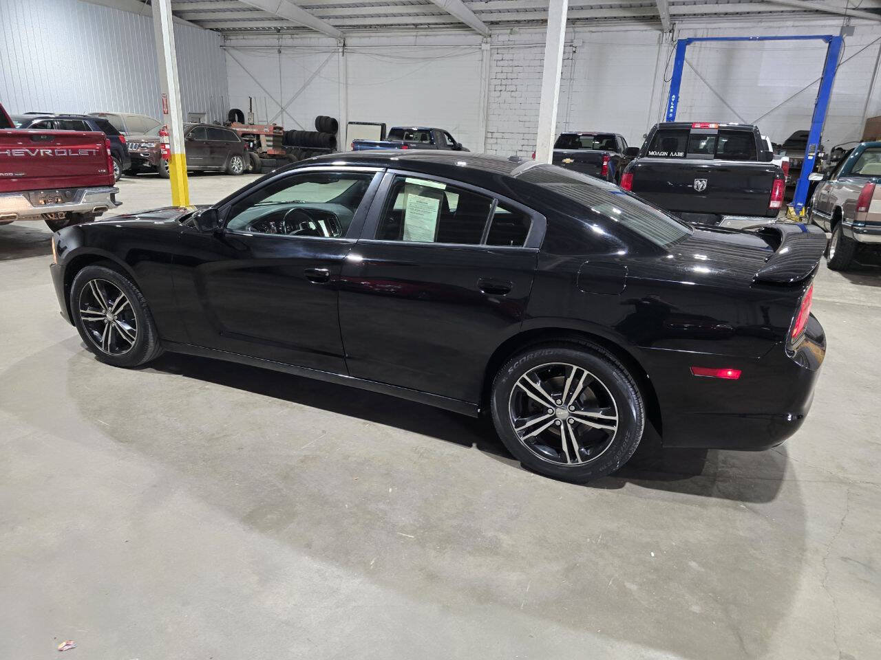 Used 2014 Dodge Charger SXT AWD/4WD image 6