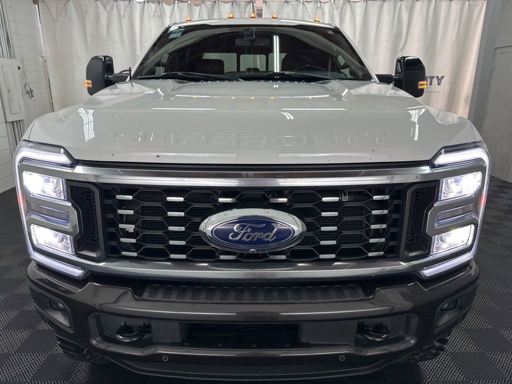 Used 2024 Ford F350 King Ranch image 3