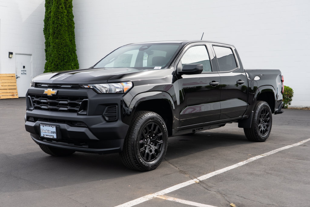 New 2026 Chevrolet Colorado W/T w/ WT Custom Package AWD/4WD image 3