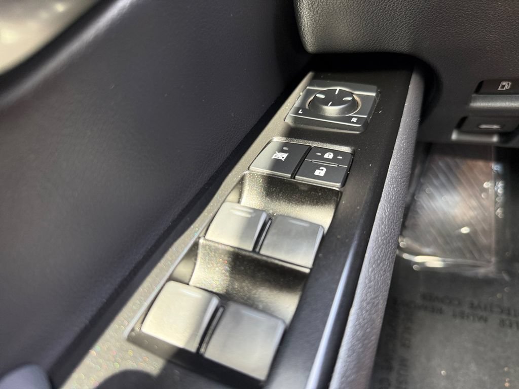 Used 2021 Lexus UX 250h w/ Accessory Package (Z2) AWD/4WD image 27