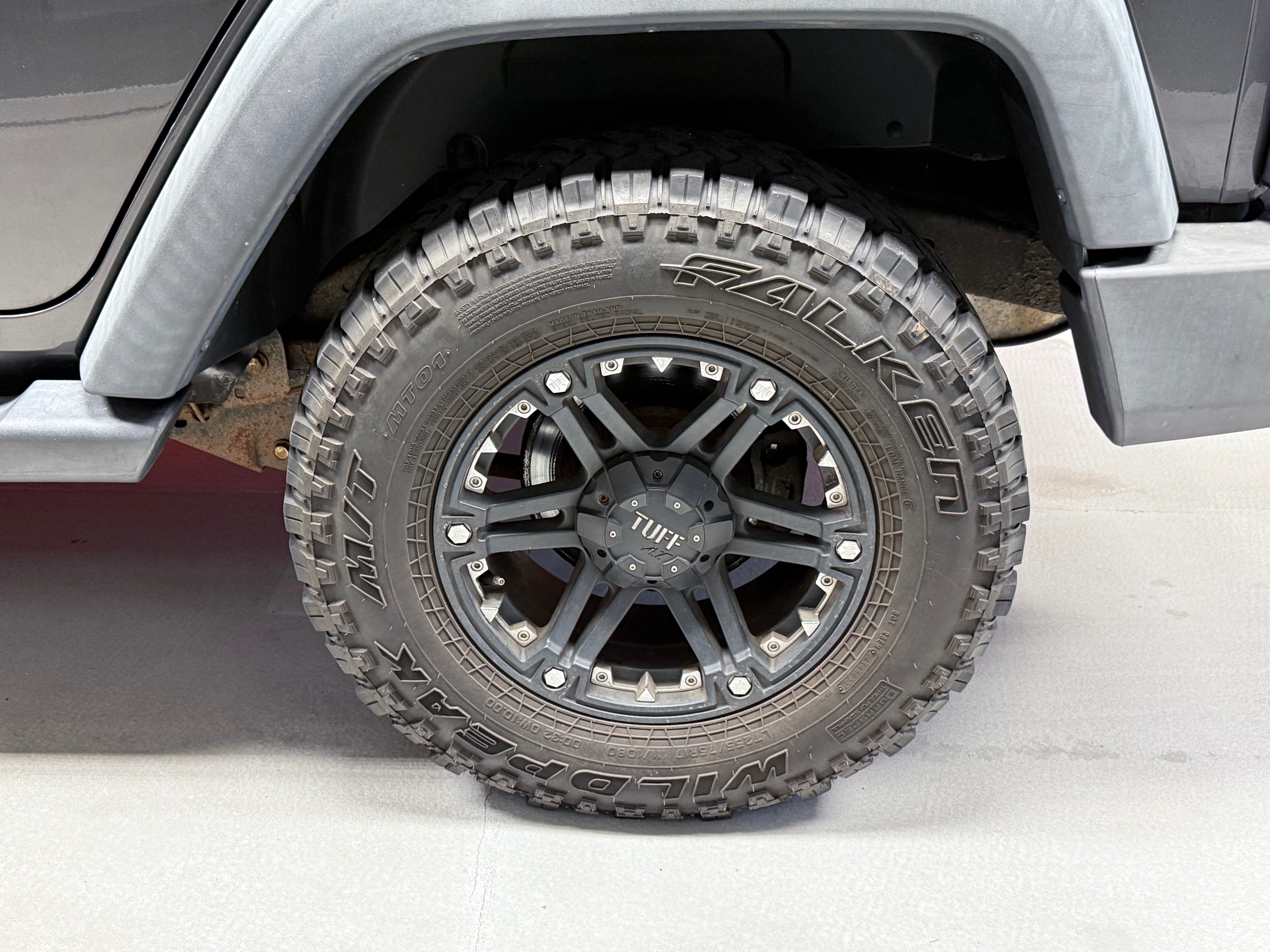 Used 2014 Jeep Wrangler Unlimited Sport w/ Quick Order Package 24S AWD/4WD image 3