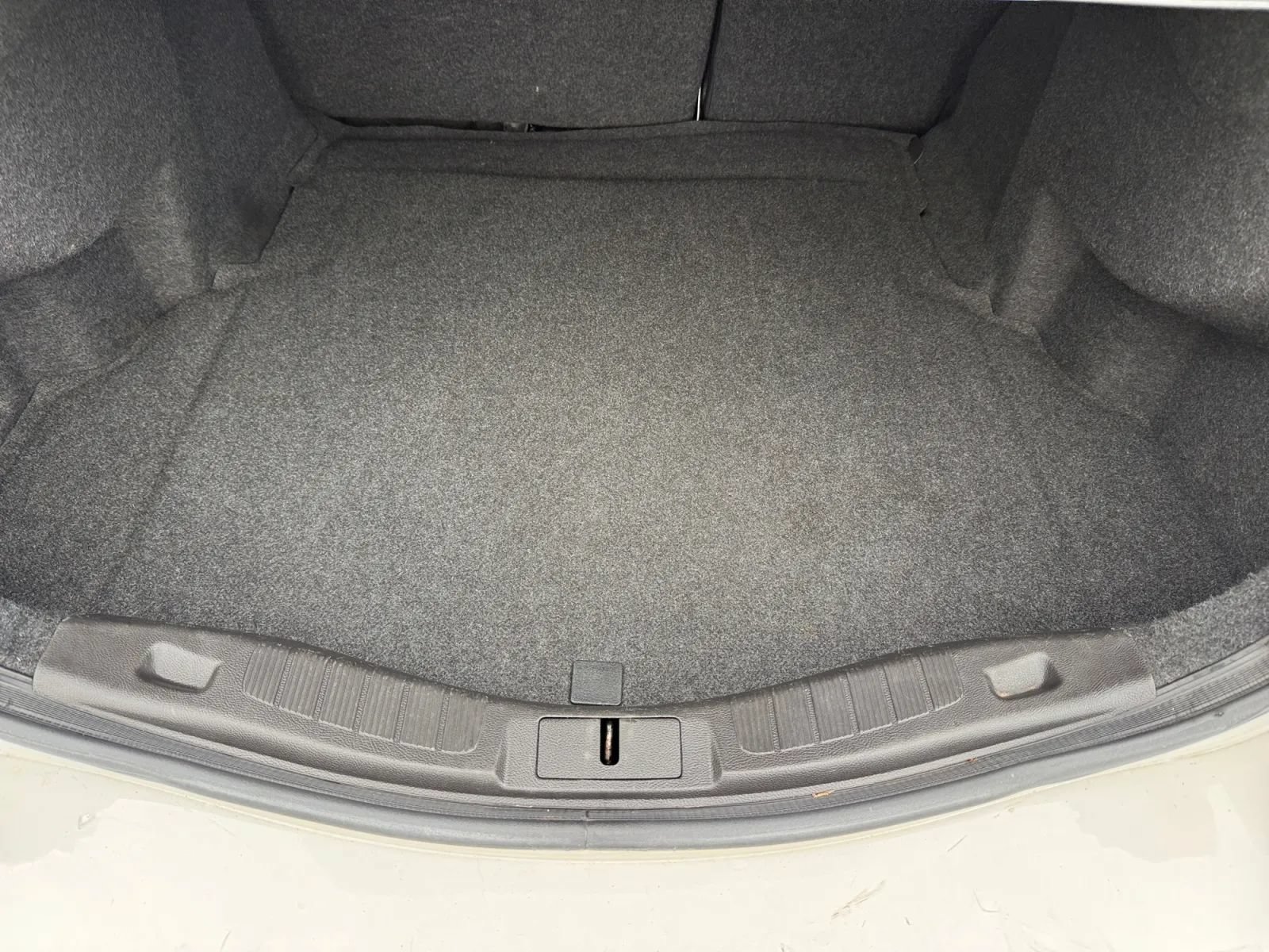 Used 2016 Ford Fusion Titanium FWD image 10