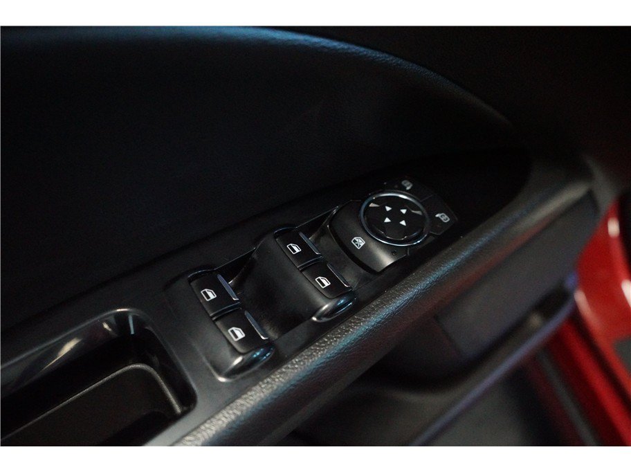Used 2016 Ford Fusion SE w/ Equipment Group 202A FWD image 16