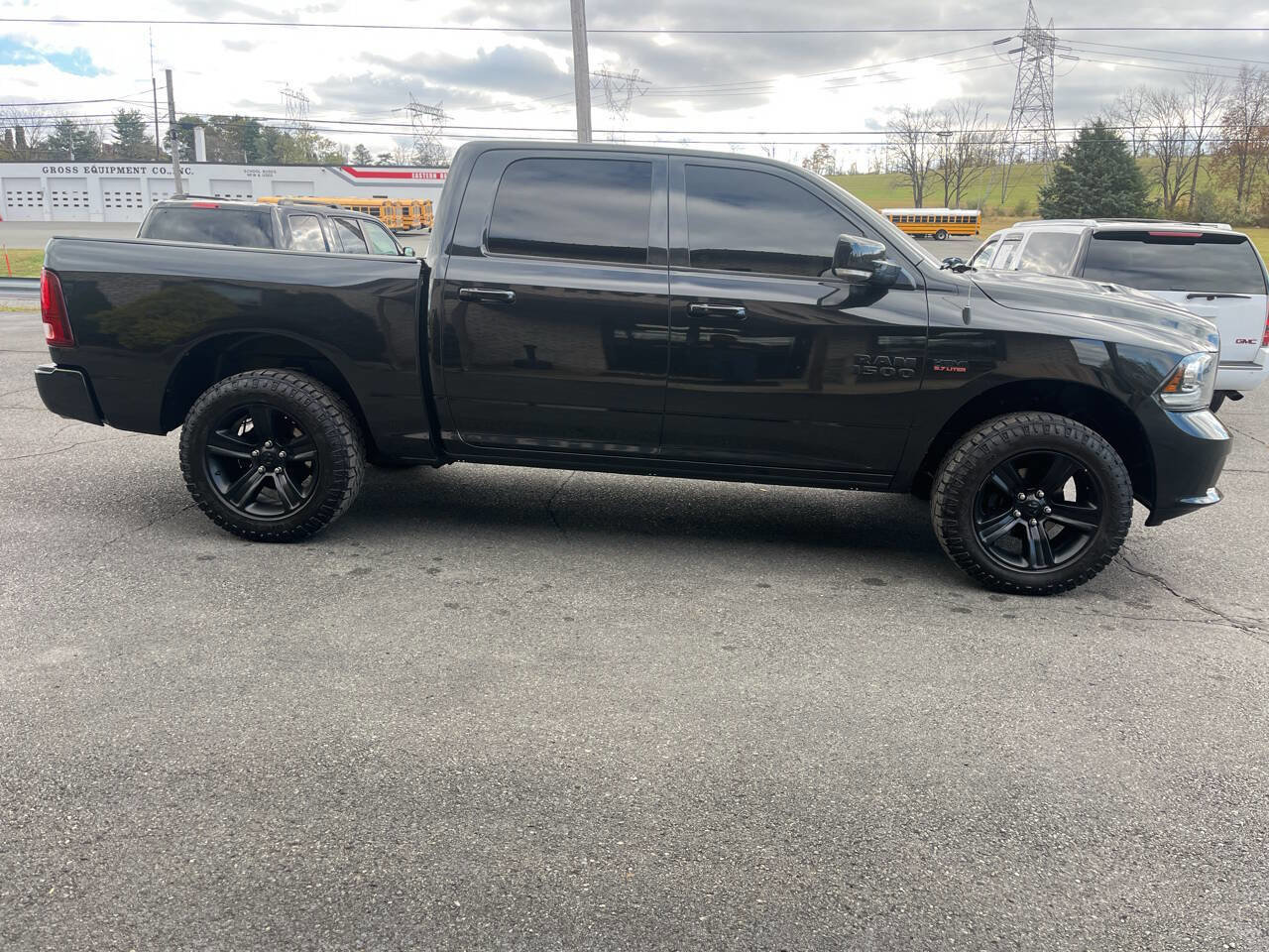 Used 2016 RAM 1500 Sport w/ Black Ram 1500 Sport Group image 5