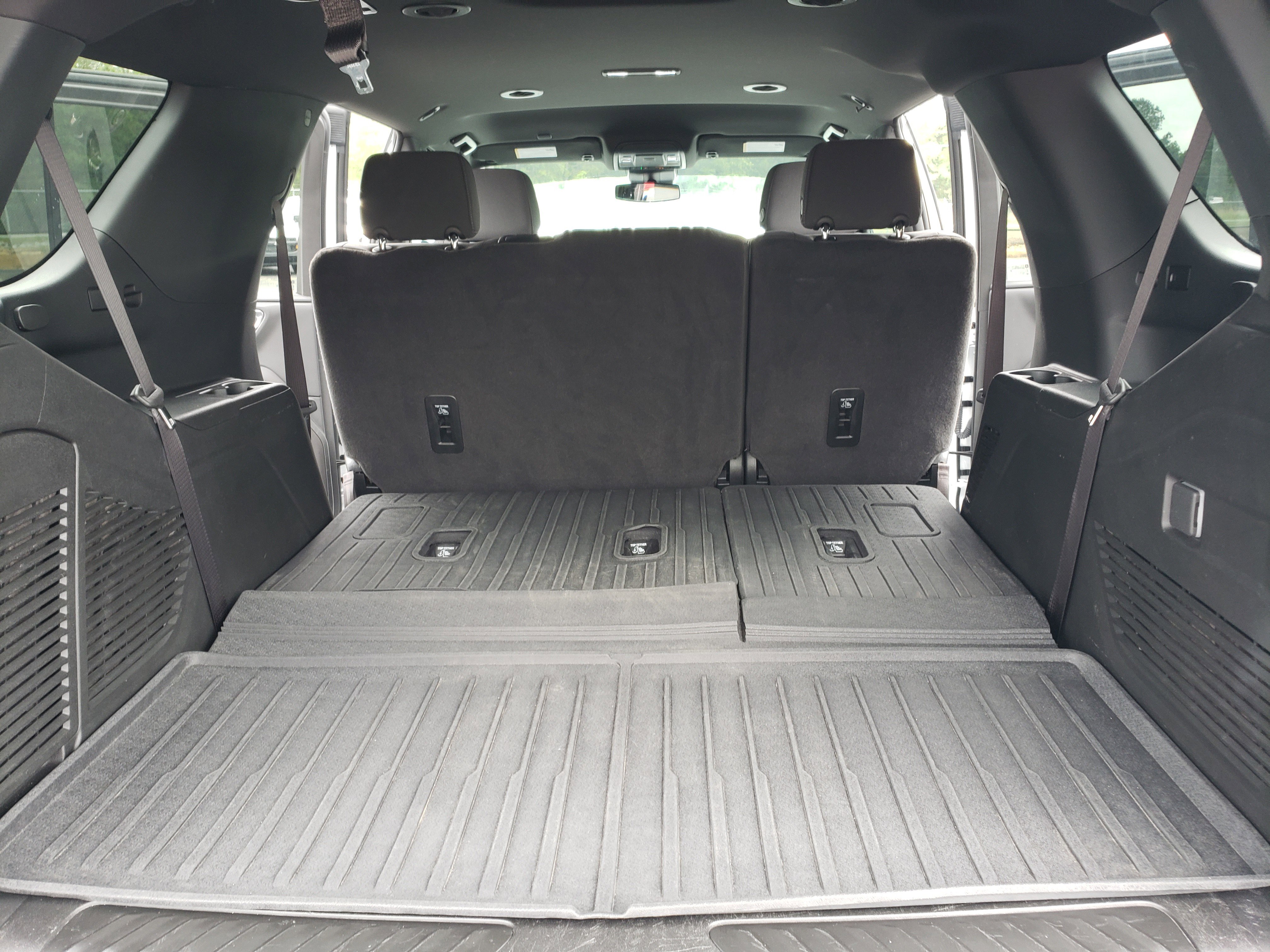 Used 2024 Chevrolet Tahoe LS RWD image 12
