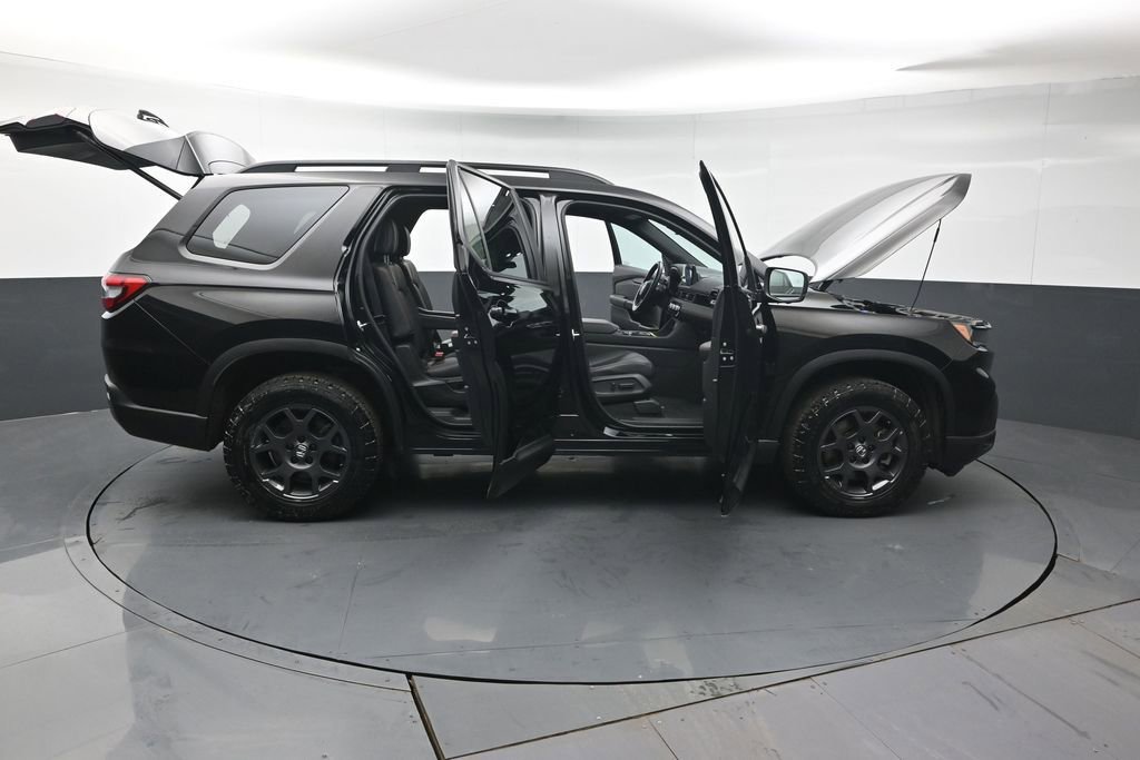 Certified 2023 Honda Pilot TrailSport image 53