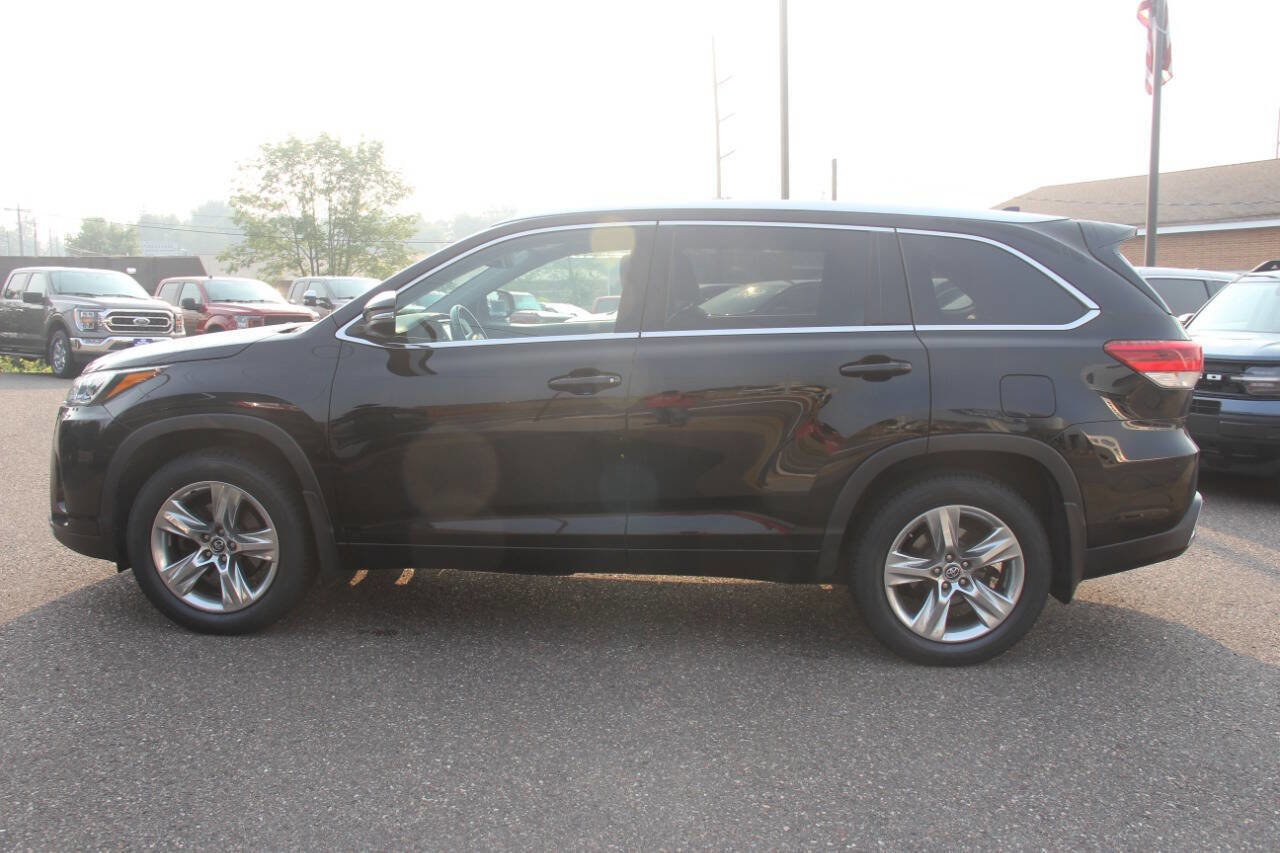 Used 2018 Toyota Highlander Limited AWD 4dr SUV image 7