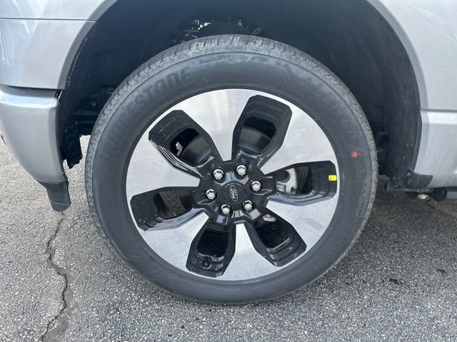 New 2025 Ford F150 Lightning Platinum image 15