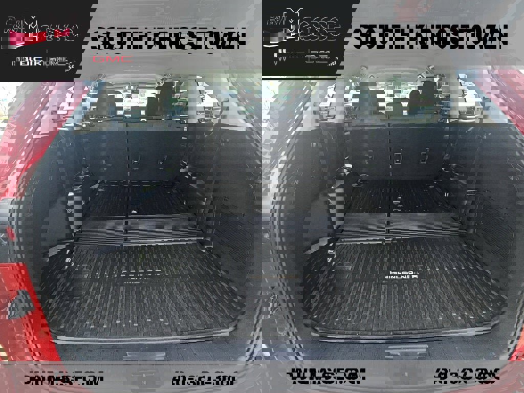 Used 2020 Toyota Highlander LE image 13