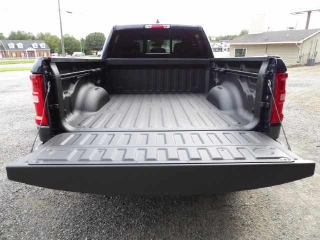 New 2026 RAM 1500 Big Horn AWD/4WD image 10