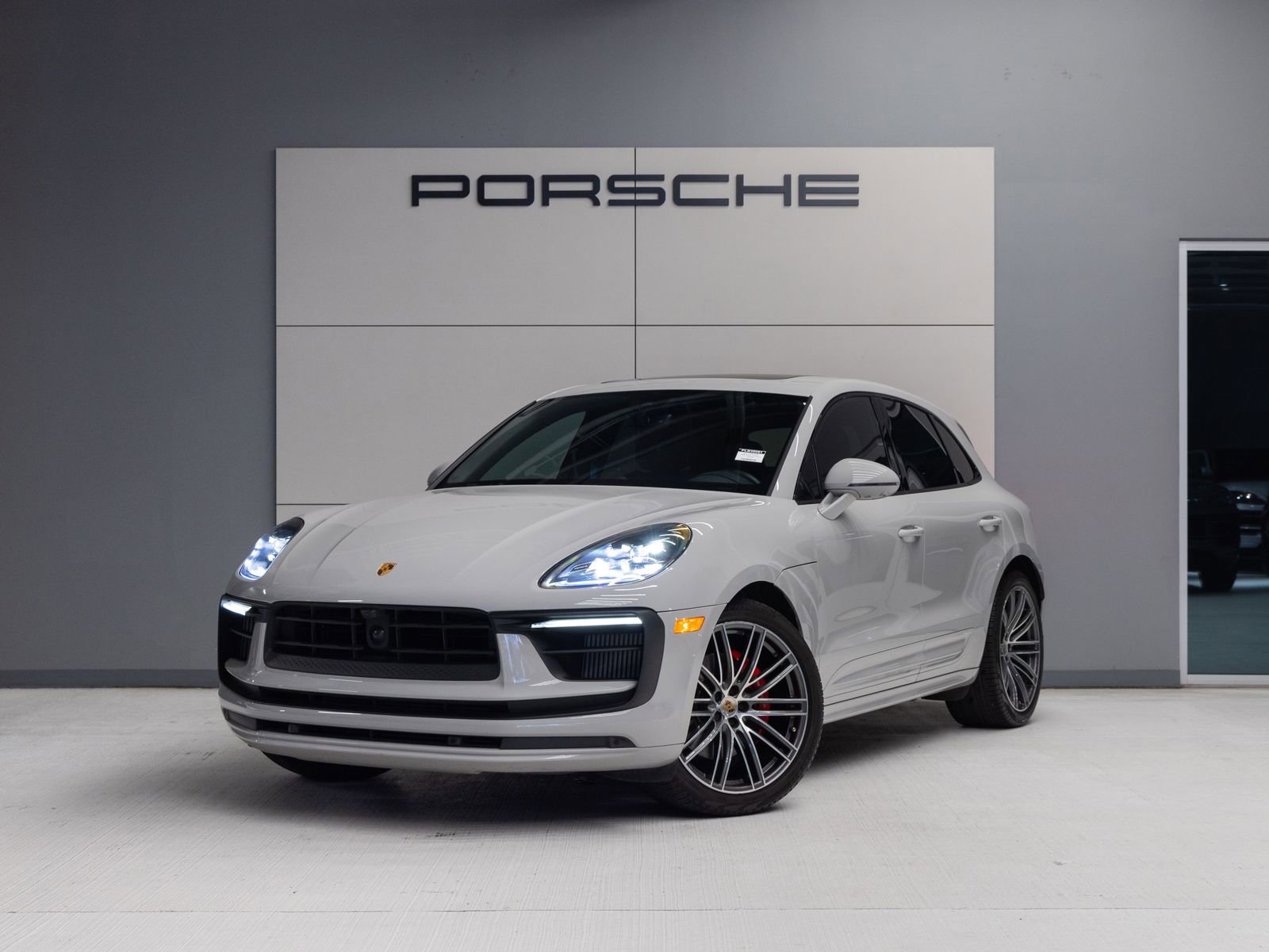 Certified 2023 Porsche Macan S