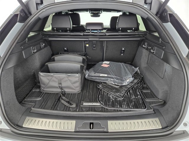 New 2026 Land Rover Range Rover Velar Dynamic SE image 14