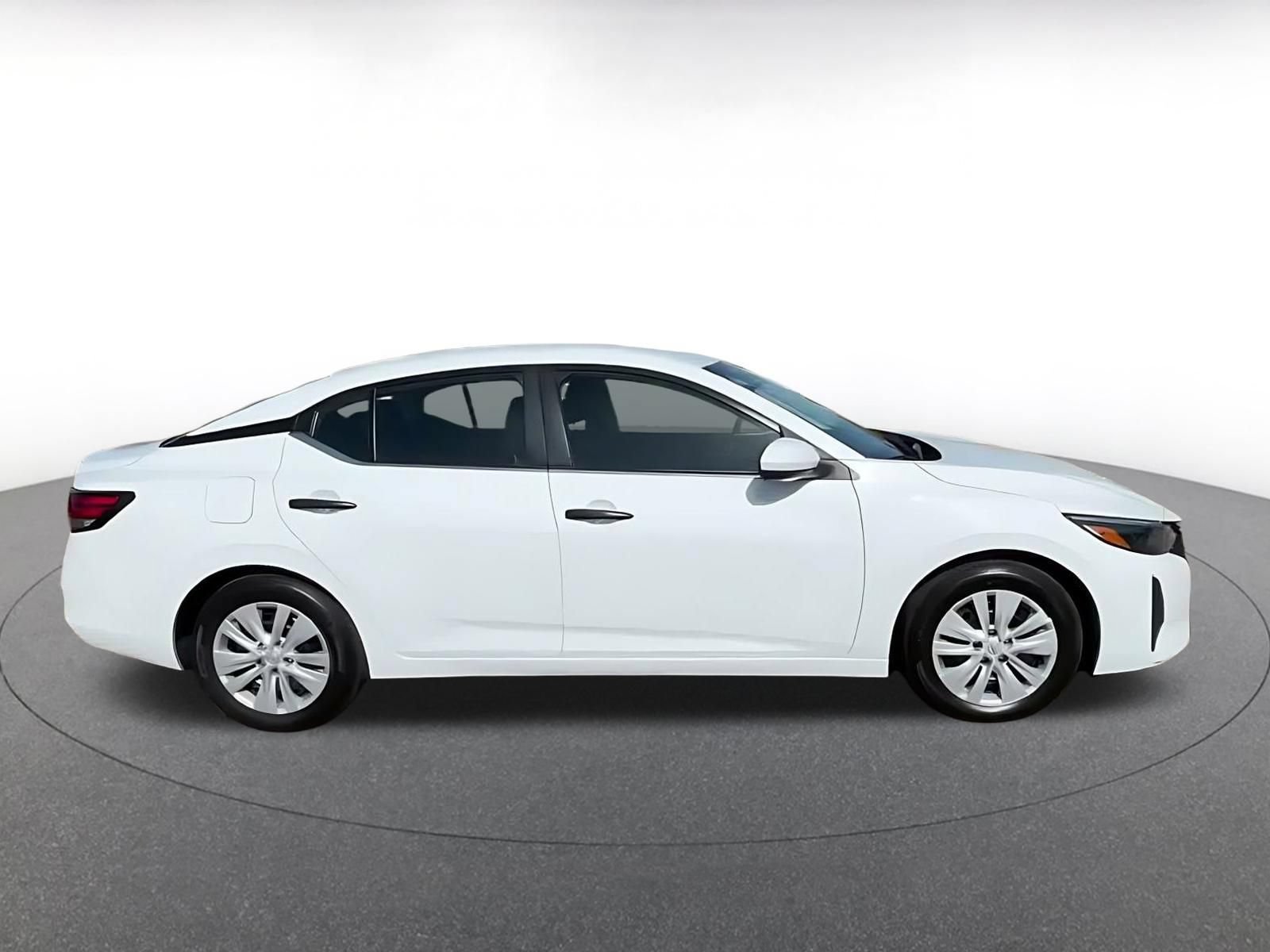 Used 2025 Nissan Sentra S FWD image 15