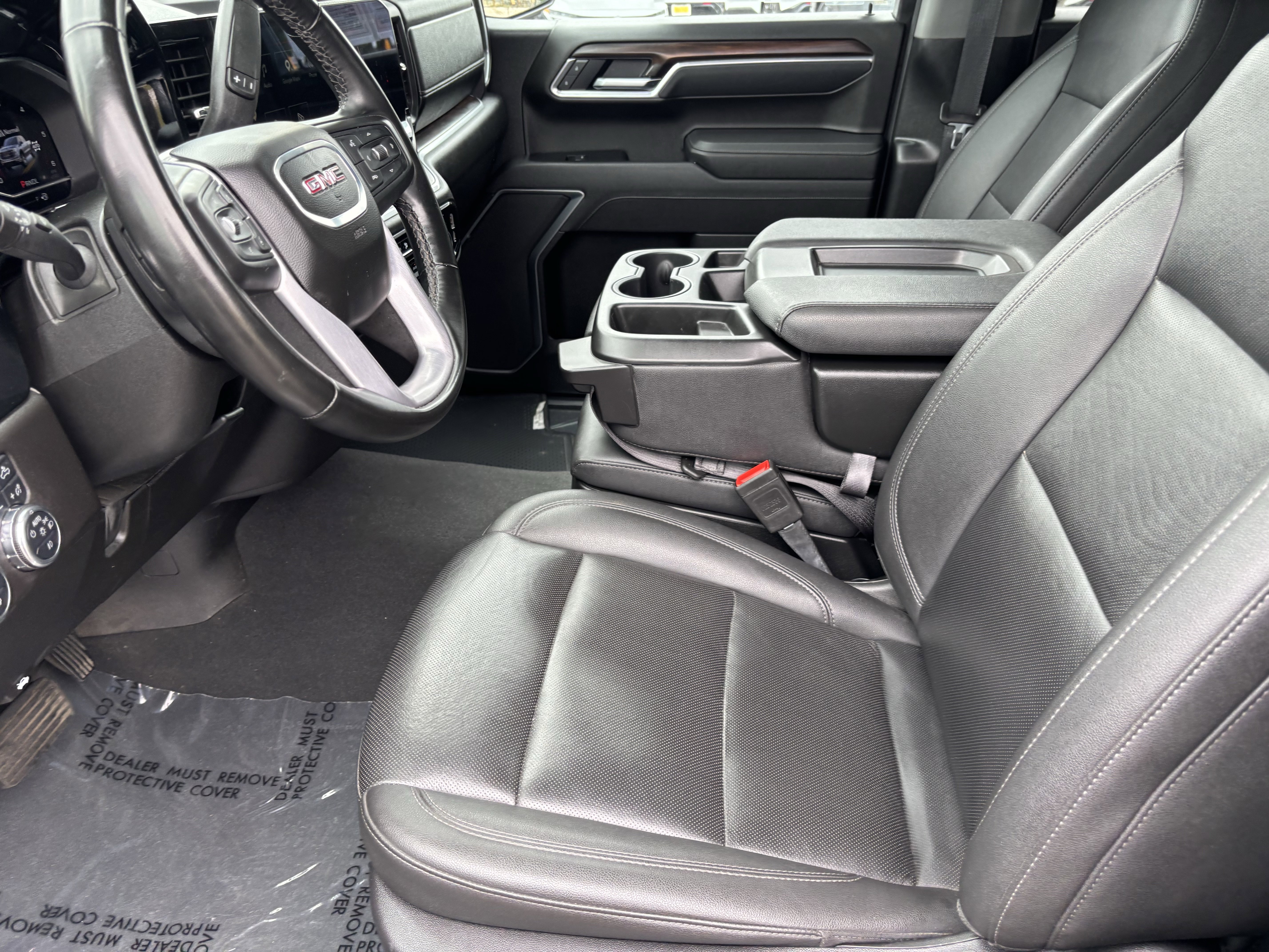 Used 2025 GMC Sierra 1500 SLT AWD/4WD image 18