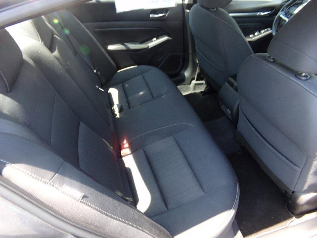 Used 2021 Nissan Altima 2.5 SV w/ SV Premium Package image 6