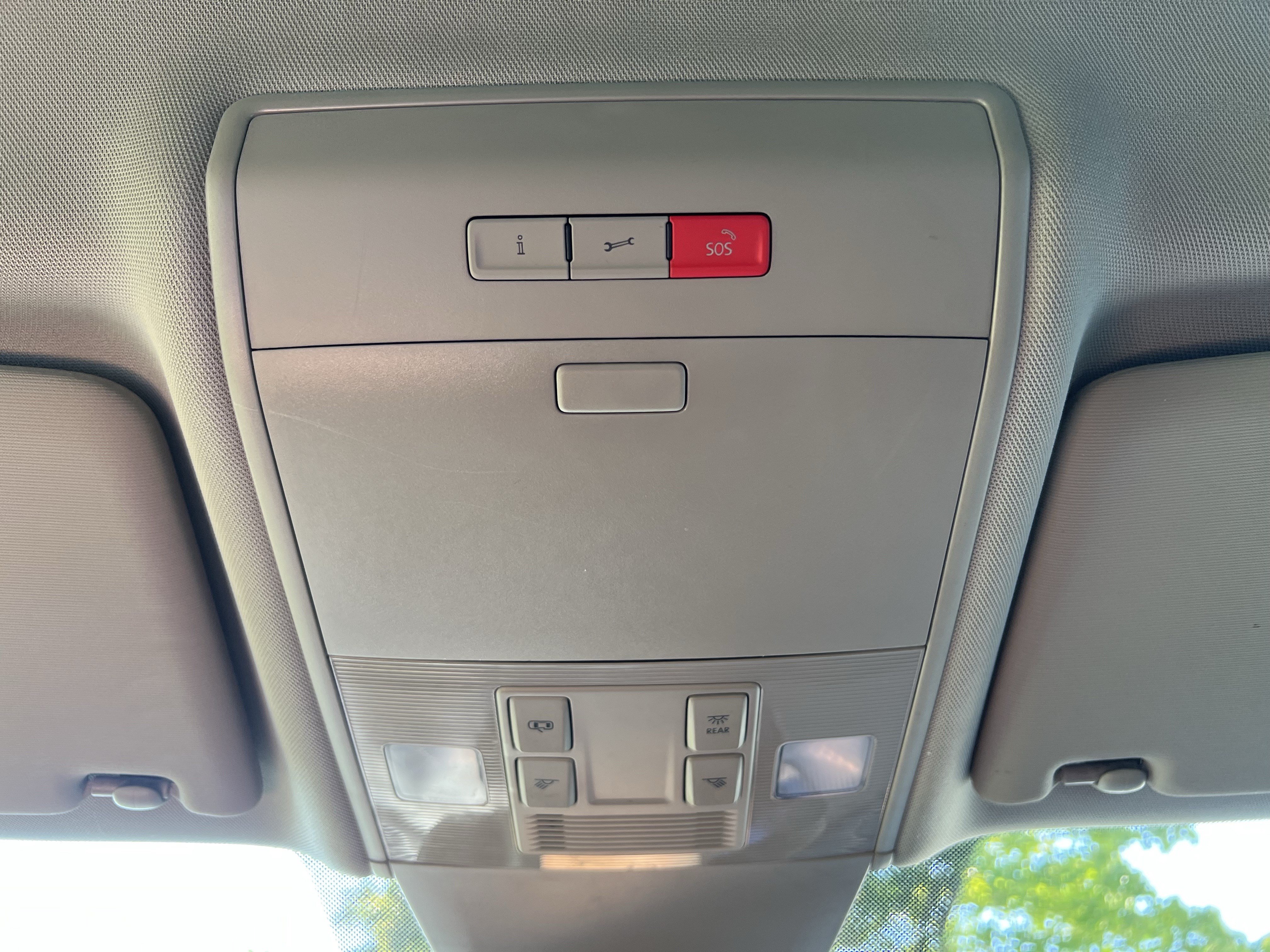 Used 2019 Volkswagen Atlas SE w/ Towing Package AWD/4WD image 29