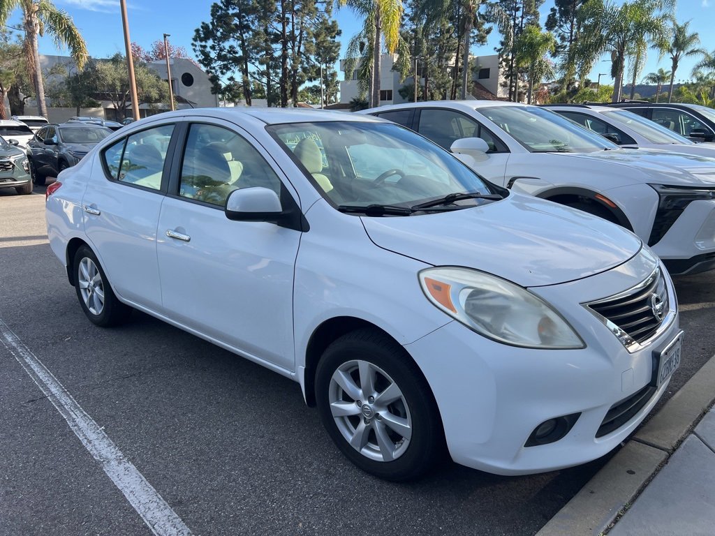 Used 2012 Nissan Versa SL image 3