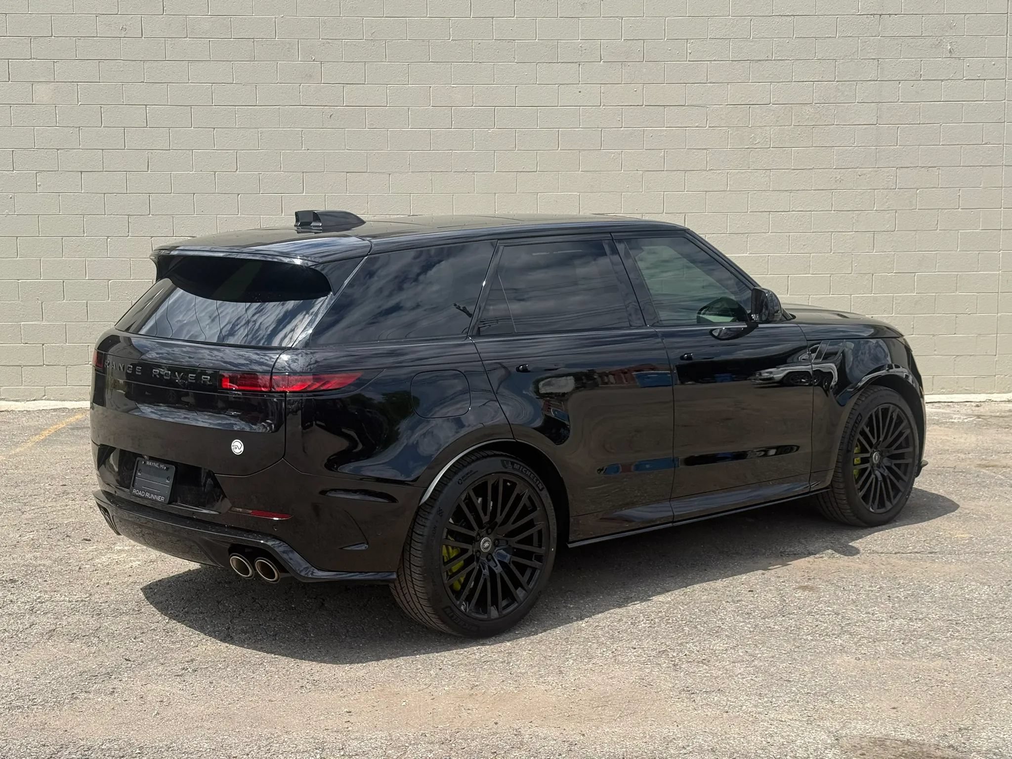 Used 2024 Land Rover Range Rover Sport AWD/4WD image 12