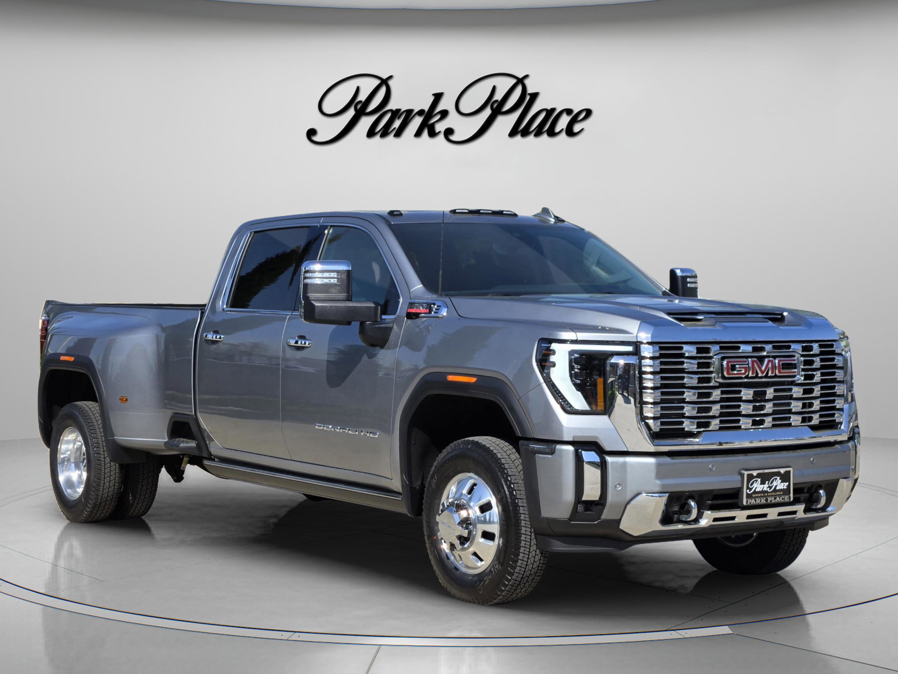 Used 2026 GMC Sierra 3500 Denali w/ Denali Reserve Package AWD/4WD image 5