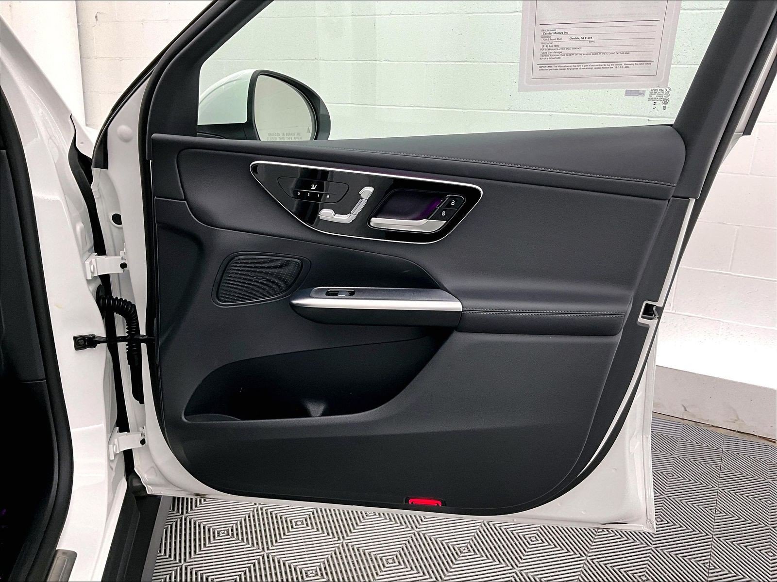 Certified 2025 Mercedes-Benz GLC 300 image 25