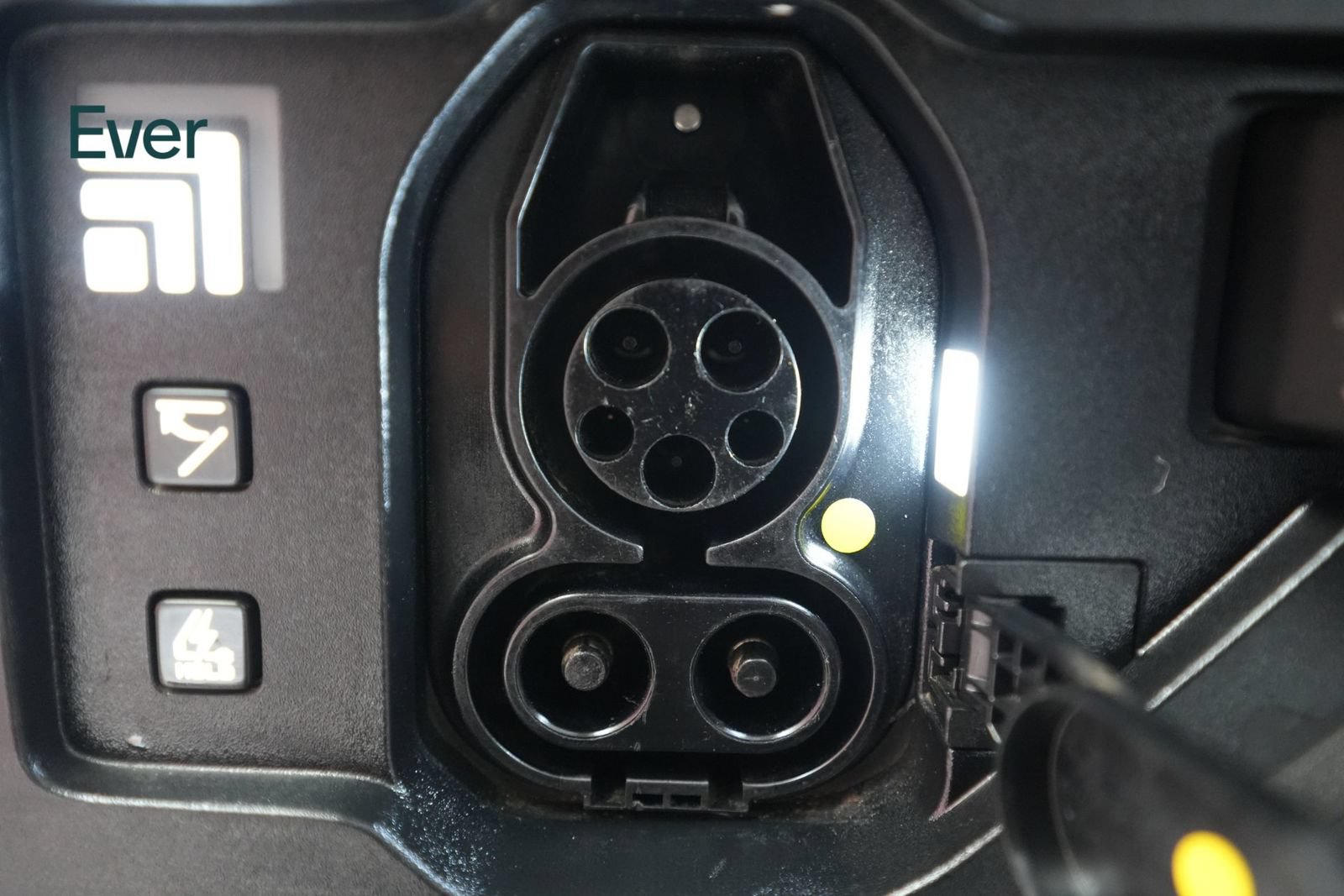 Used 2024 Kia EV9 Land AWD/4WD image 10