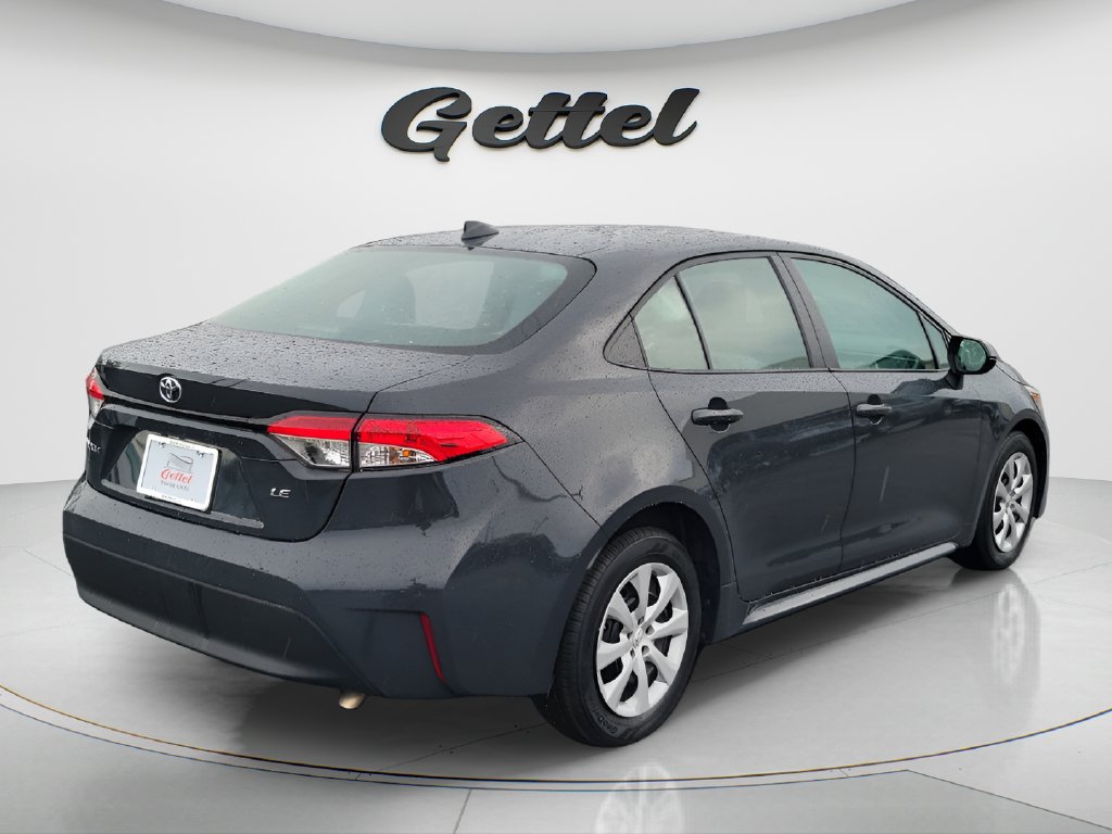 Used 2025 Toyota Corolla LE FWD image 5