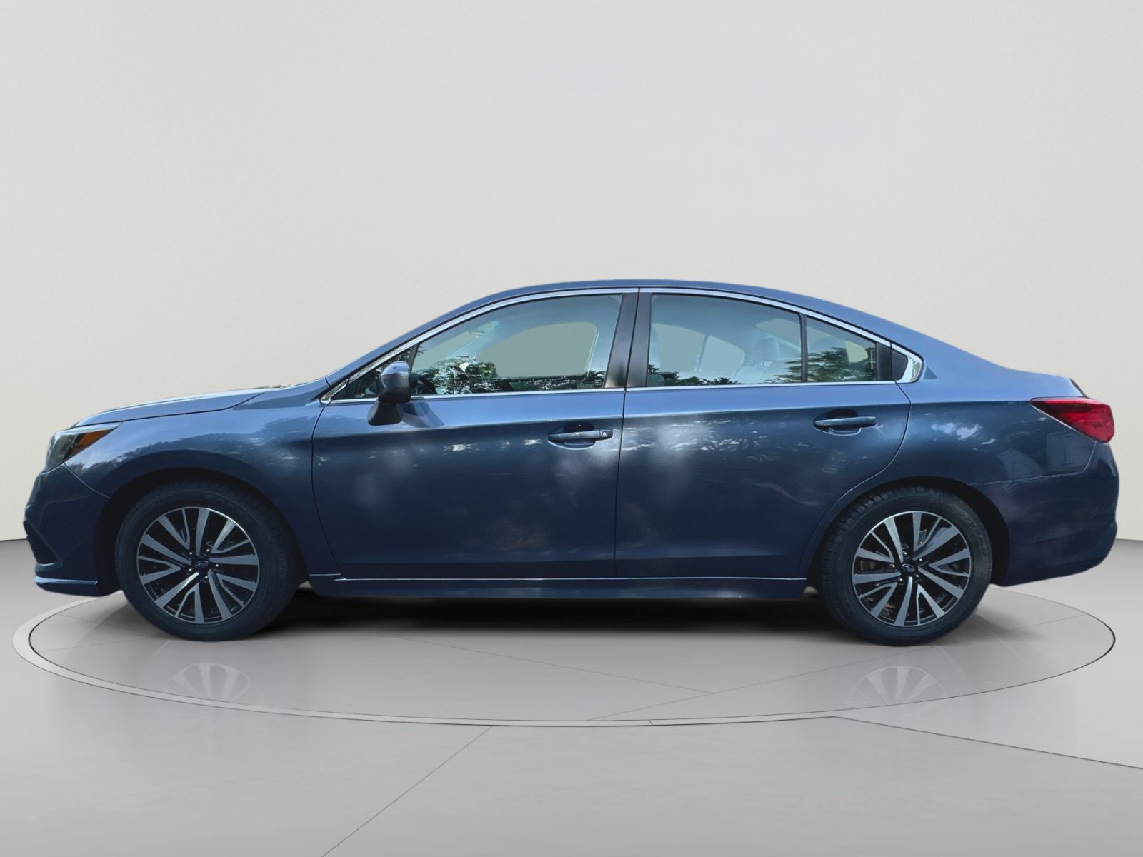 Used 2018 Subaru Legacy 2.5i Premium w/ Popular Package #1 AWD/4WD image 8