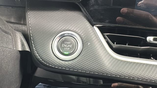 Used 2025 Chevrolet Equinox LT image 24