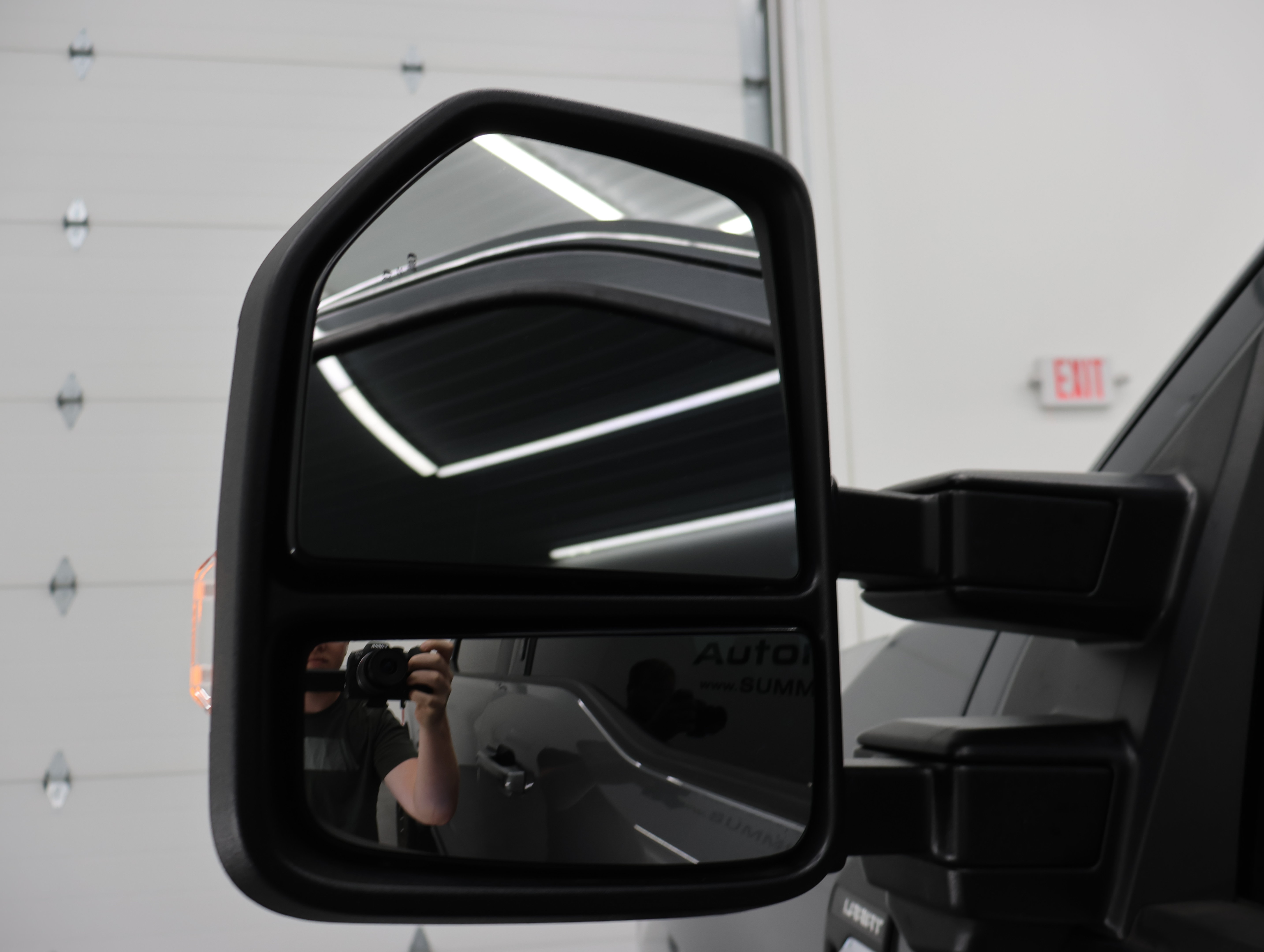 Used 2024 Ford F350 Lariat w/ Tremor Off-Road Package AWD/4WD image 42