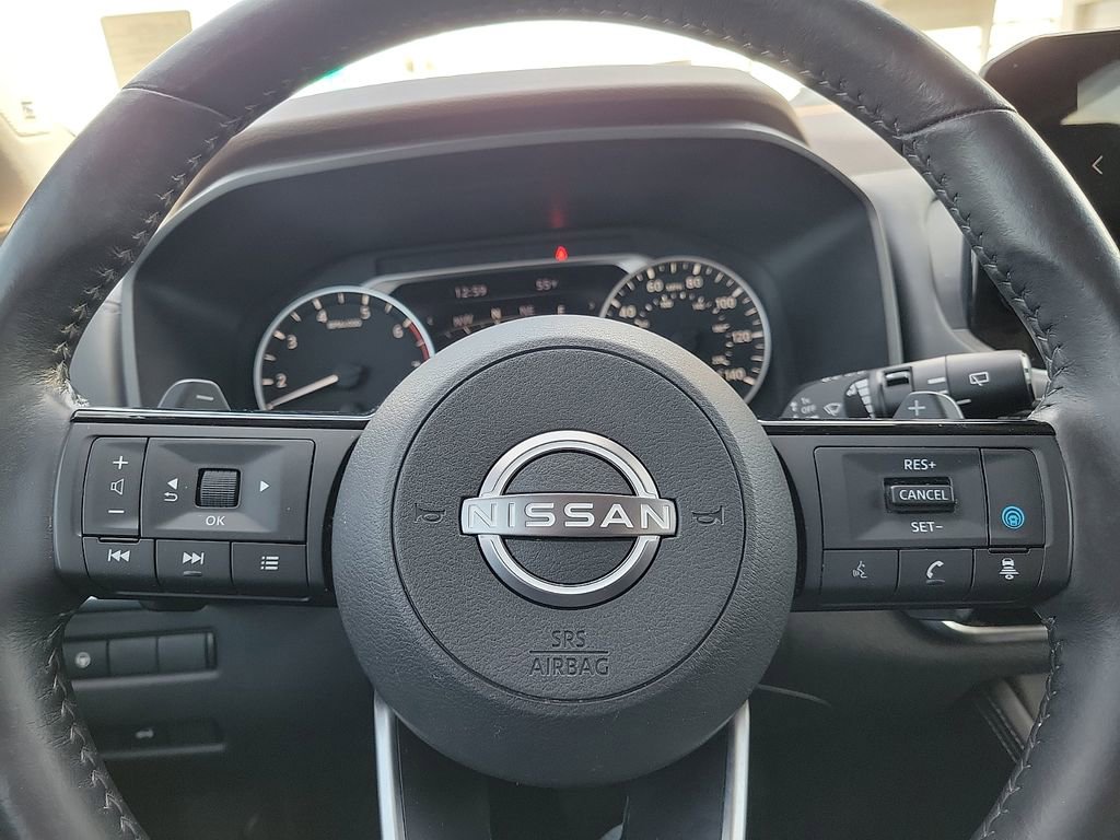 Used 2023 Nissan Rogue SL w/ SL Premium Package image 16