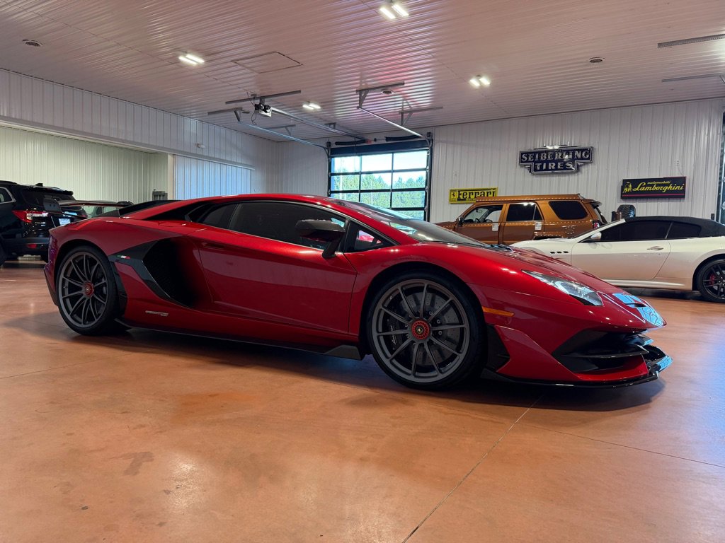 Used 2019 Lamborghini Aventador SVJ image 9