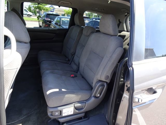 Used 2016 Honda Odyssey SE image 12