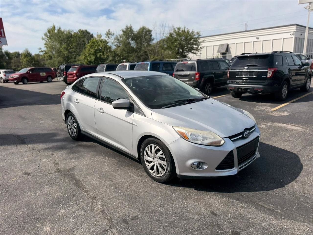 Used 2012 Ford Focus SE FWD image 4