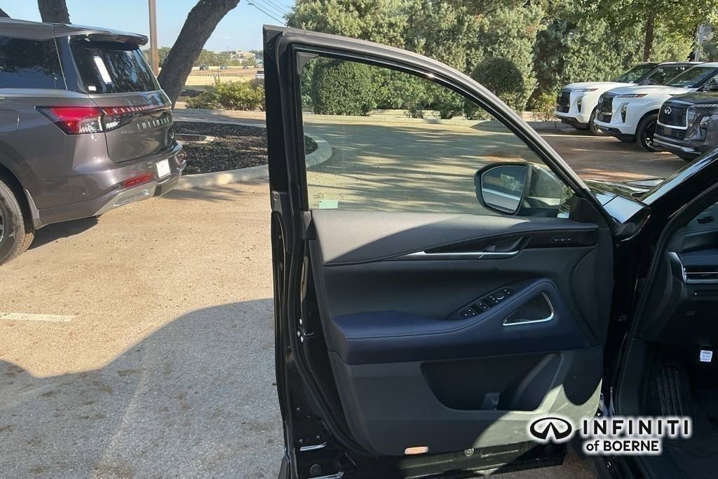 Certified 2026 INFINITI QX60 Sport w/ Dark Cargo Package image 24