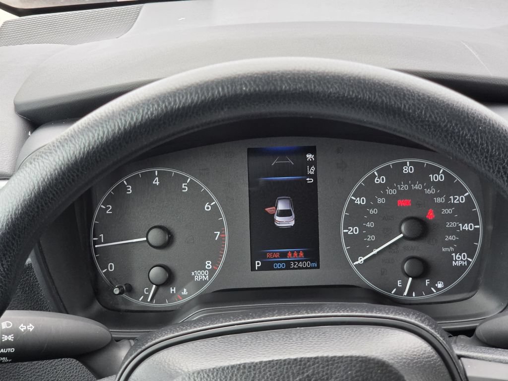 Used 2025 Toyota Corolla LE FWD image 15
