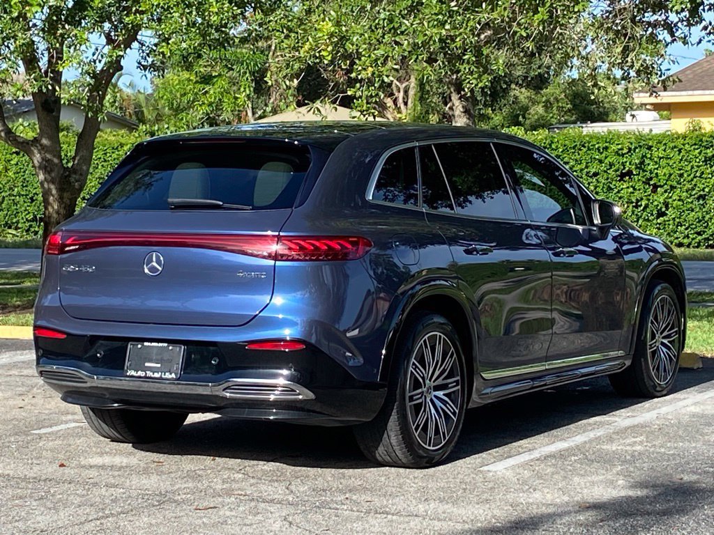 Used 2023 Mercedes-Benz EQS 450+ 4MATIC SUV w/ AMG Line Exterior Package image 9