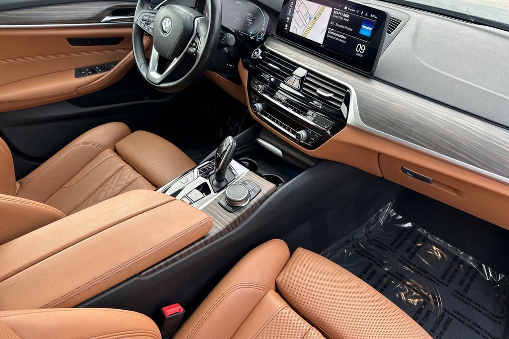 Used 2023 BMW 530e 530e iPerformance w/ Convenience Package image 16