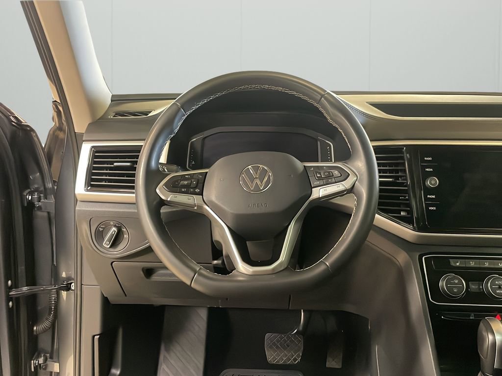 Used 2023 Volkswagen Atlas SE w/ Panoramic Sunroof Package AWD/4WD image 17