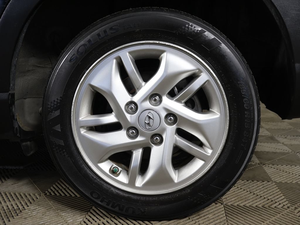 Used 2020 Hyundai Venue SEL FWD image 16