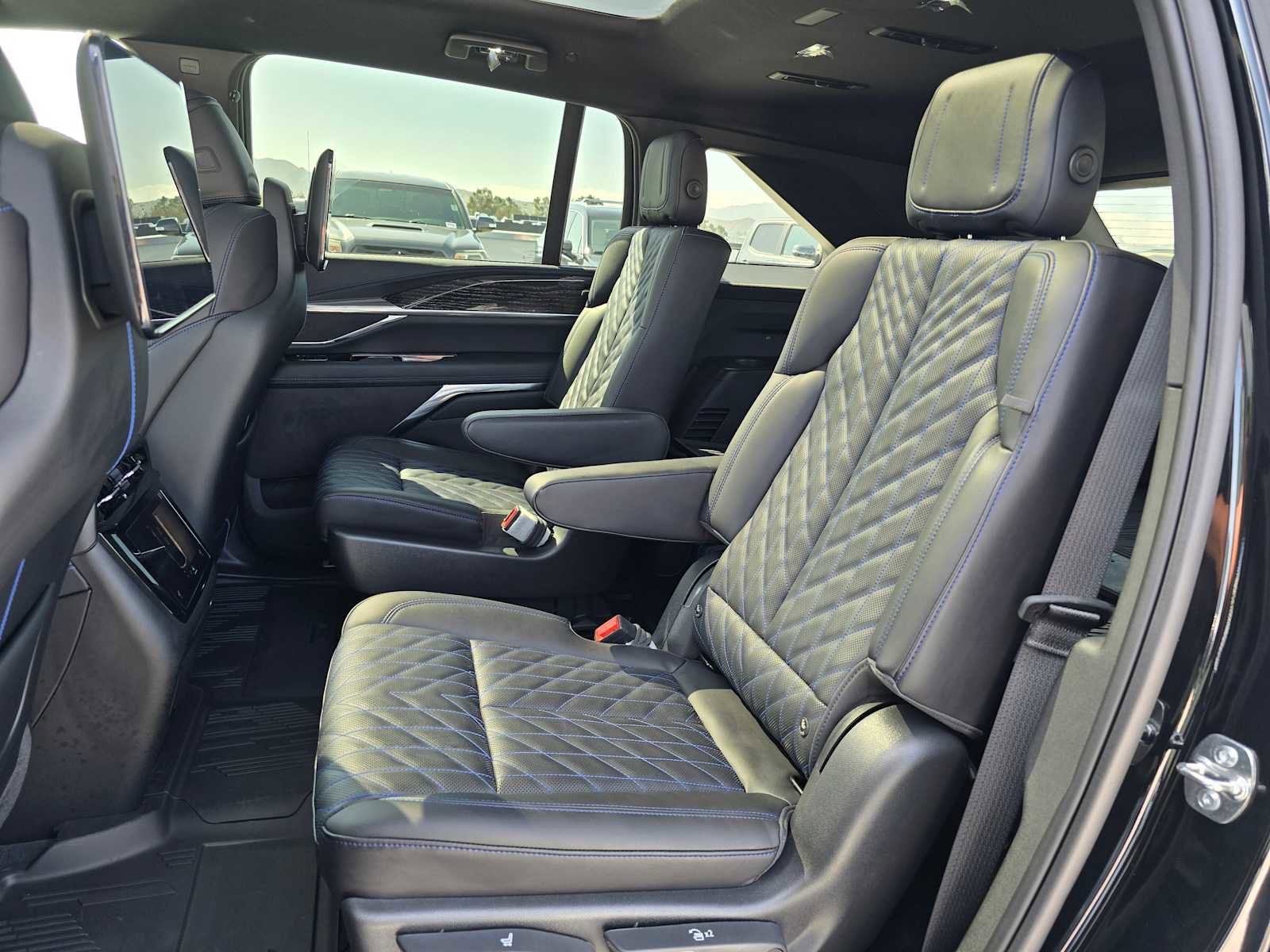 New 2026 Cadillac Escalade IQ Luxury 1 w/ LPO, Floor Liner Package image 19
