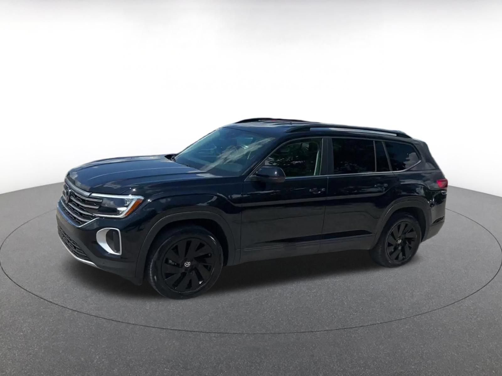 Used 2026 Volkswagen Atlas SE FWD image 8