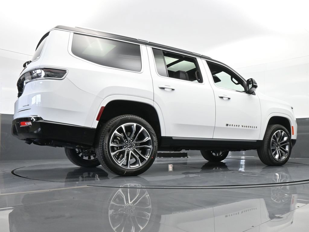 Used 2024 Jeep Grand Wagoneer Series III image 55