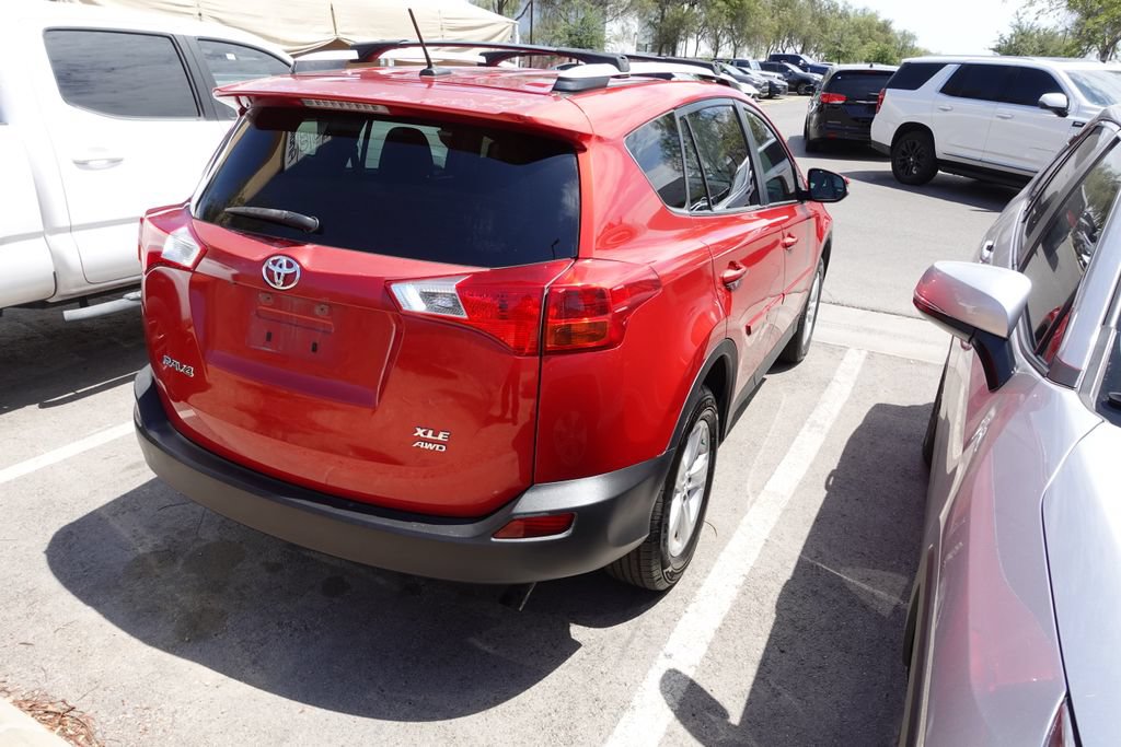 Used 2014 Toyota RAV4 XLE AWD/4WD image 3