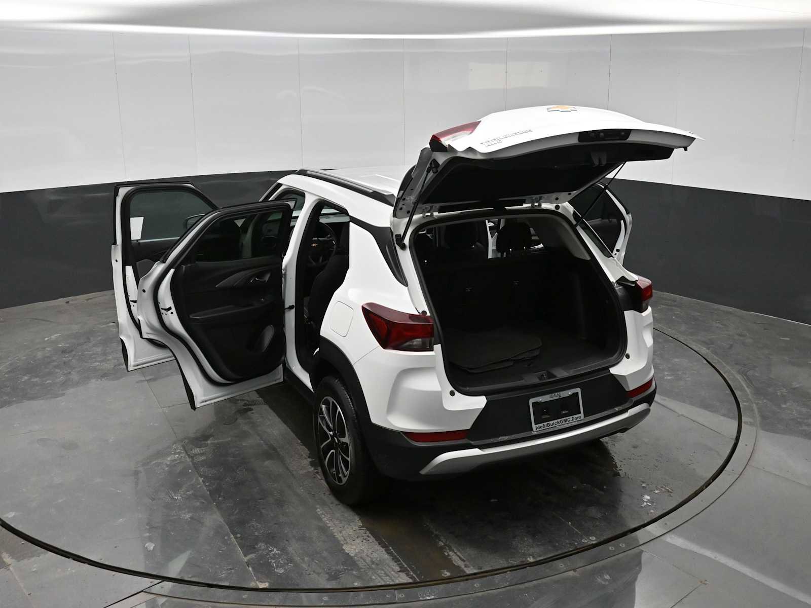 Used 2025 Chevrolet TrailBlazer LT image 36